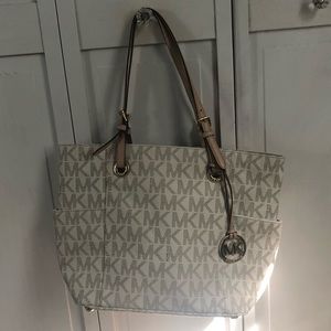Michael Kors Tote